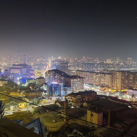 Luxury Sky View Apartment 普里什蒂纳 外观 照片