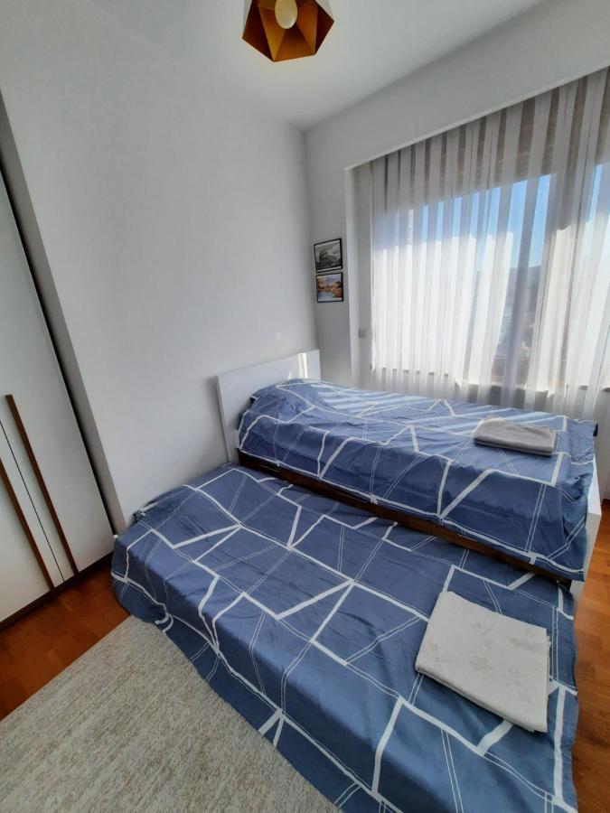 Luxury Sky View Apartment 普里什蒂纳 外观 照片