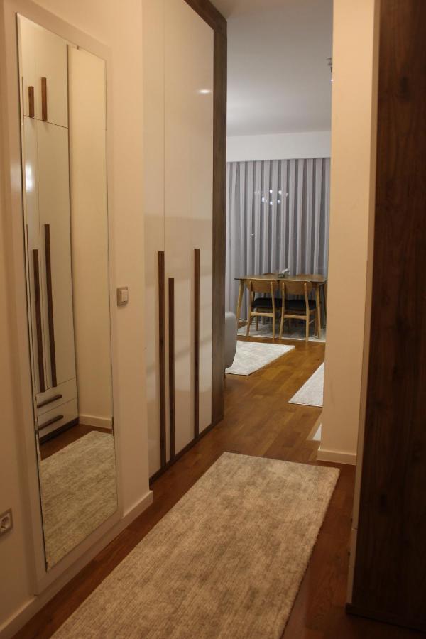 Luxury Sky View Apartment 普里什蒂纳 外观 照片